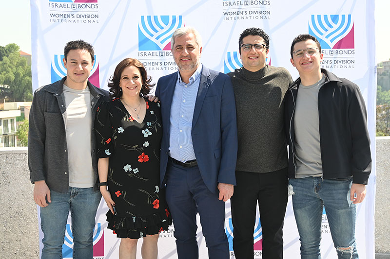 Linda, with her family by her side, has been the driving force behind Israel Bonds Women’s Division in Mexico for six years. Her dedication and leadership have left a lasting impact,