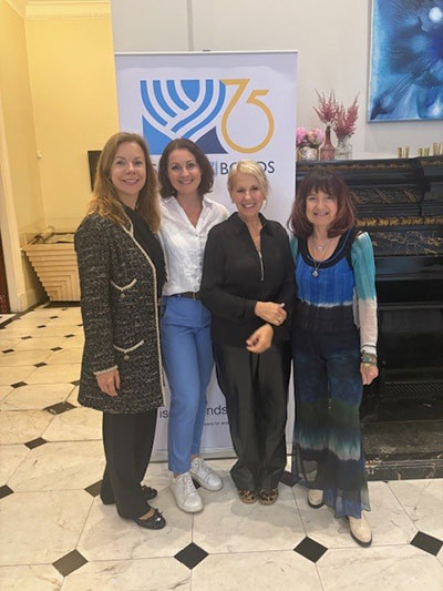 Anna Shtern; Women's Division council member, Orit Usharovsky, Orit Schreiber, and Michele Jaffe Pearce.